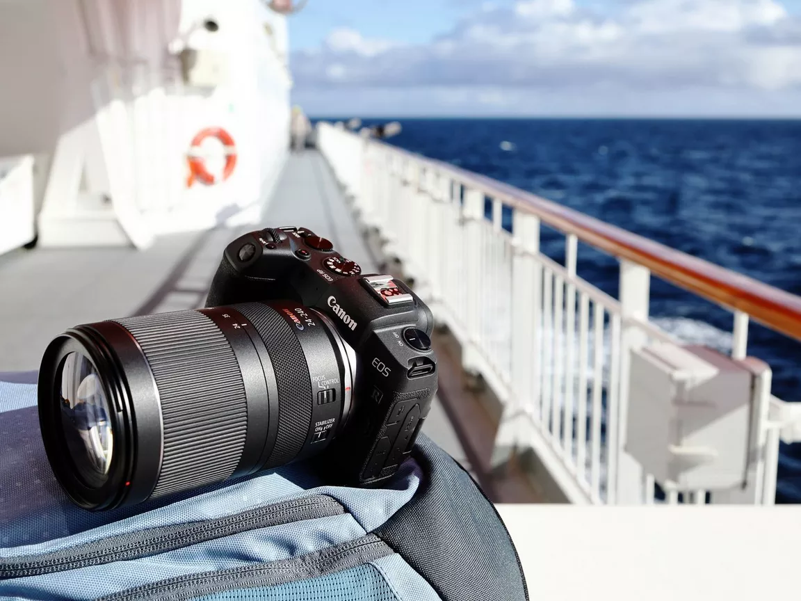 CANON LENS RF 24-240MM